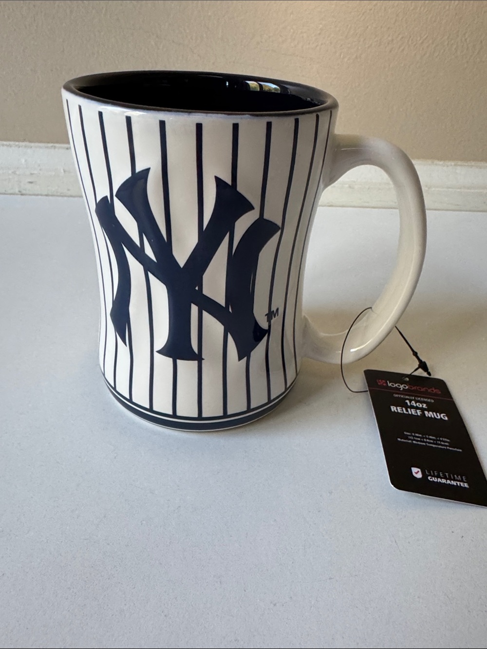 Tervis White and Navy NY Yankees Pinstripe T2 Stainless Tumbler and Mug Set - Picture 9 of 16